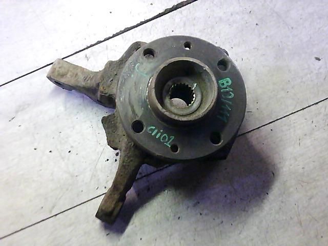 bontott RENAULT CLIO II Jobb első Csonkállvány Kerékaggyal