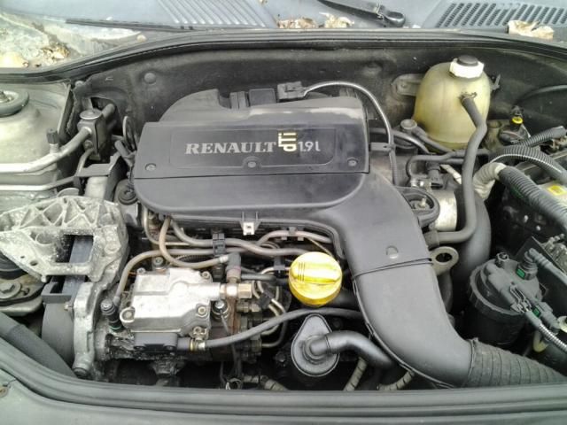 bontott RENAULT CLIO II Motor (Fűzött blokk hengerfejjel)