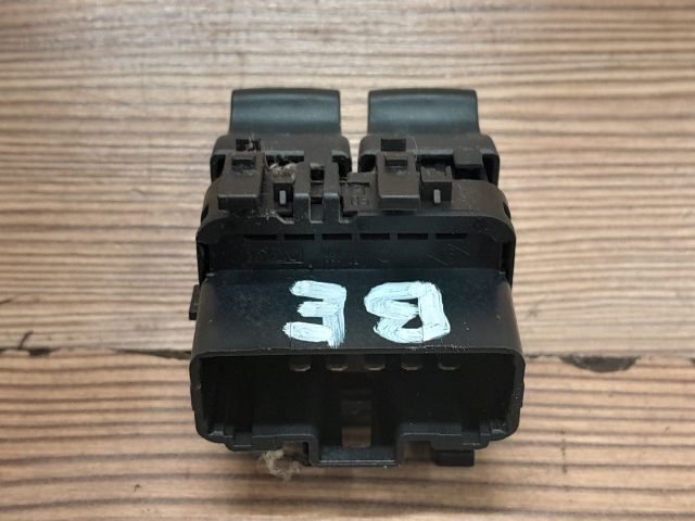 bontott RENAULT CLIO II Ablakemelő Kapcsoló Négyes / Kettes