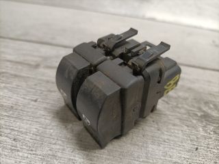 bontott RENAULT CLIO II Ablakemelő Kapcsoló Négyes / Kettes