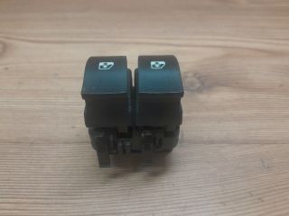 bontott RENAULT CLIO II Ablakemelő Kapcsoló Négyes / Kettes