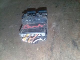 bontott RENAULT CLIO II Ablakemelő Kapcsoló Négyes / Kettes