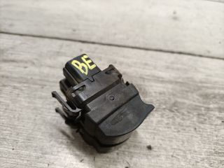 bontott RENAULT CLIO II Ablakemelő Kapcsoló Négyes / Kettes