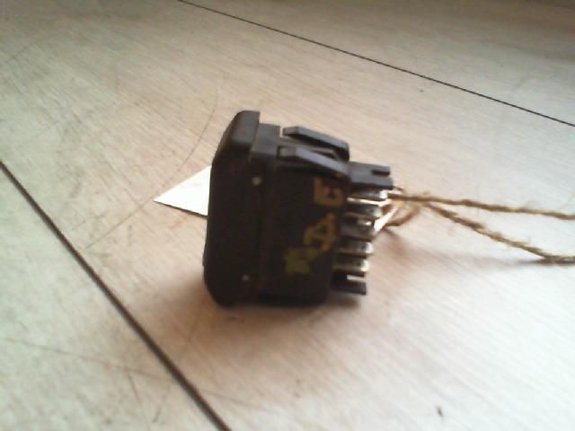 bontott RENAULT CLIO II Ablakemelő Kapcsoló (Pozíciófüggetlen)