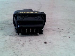 bontott RENAULT CLIO II Ablakemelő Kapcsoló (Pozíciófüggetlen)