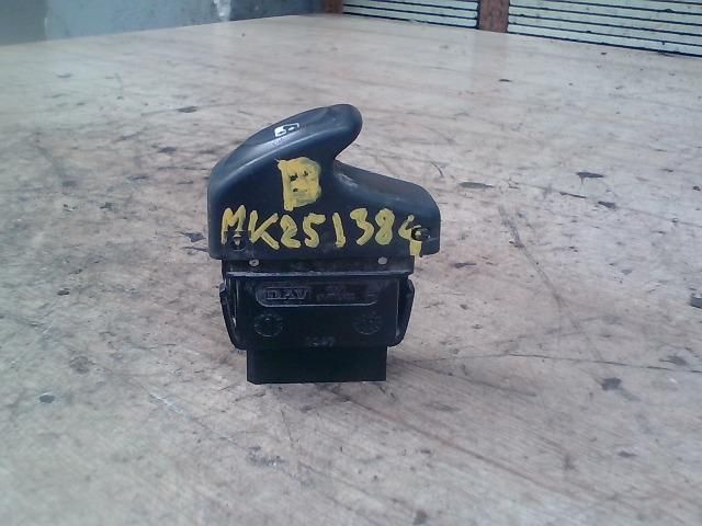 bontott RENAULT CLIO II Ablakemelő Kapcsoló (Pozíciófüggetlen)