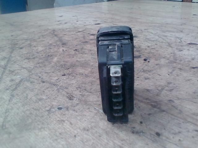 bontott RENAULT CLIO II Ablakemelő Kapcsoló (Pozíciófüggetlen)