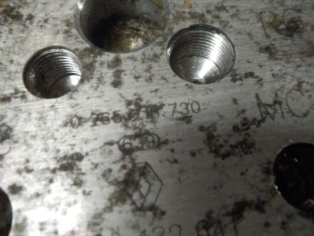 bontott RENAULT CLIO II ABS Kocka