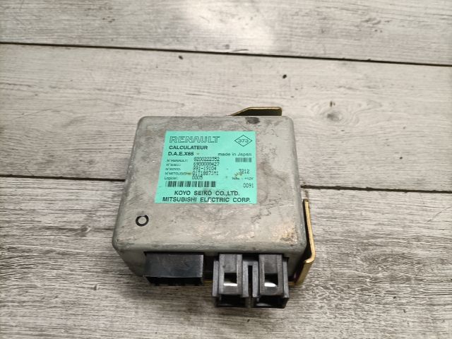 bontott RENAULT CLIO II Aktív Kormány Elektronika