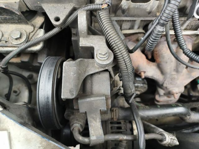 bontott RENAULT CLIO II Bal B Oszlop Burkolat