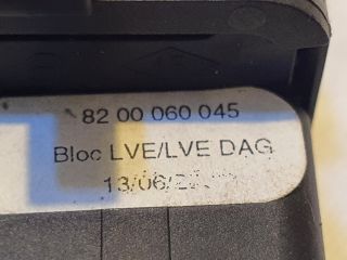 bontott RENAULT CLIO II Bal első Ablakemelő Kapcsoló