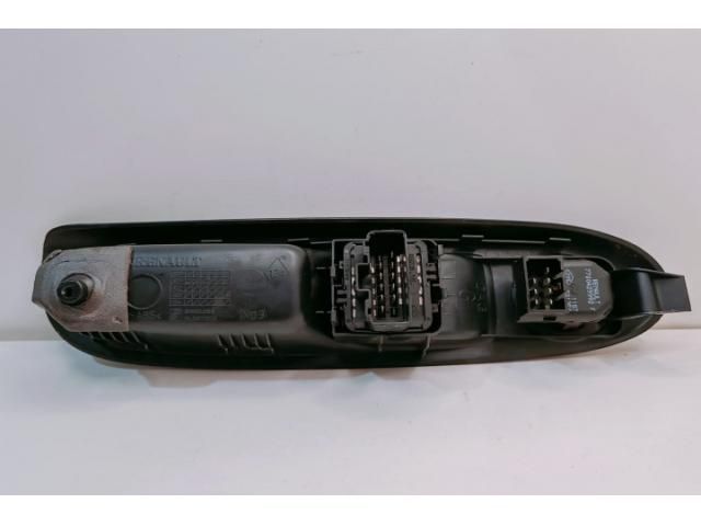 bontott RENAULT CLIO II Bal első Ablakemelő Kapcsoló