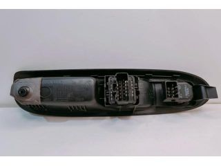 bontott RENAULT CLIO II Bal első Ablakemelő Kapcsoló