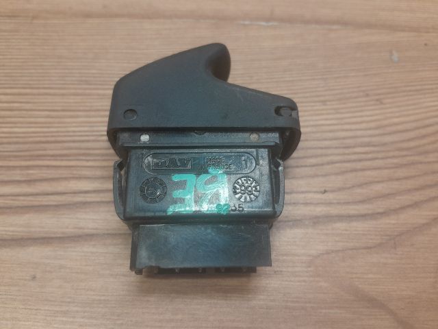 bontott RENAULT CLIO II Bal első Ablakemelő Kapcsoló