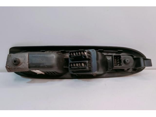 bontott RENAULT CLIO II Bal első Ablakemelő Kapcsoló