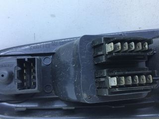 bontott RENAULT CLIO II Bal első Ablakemelő Kapcsoló