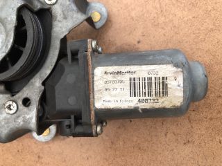 bontott RENAULT CLIO II Bal első Ablakemelő Szerkezet (Elektromos)