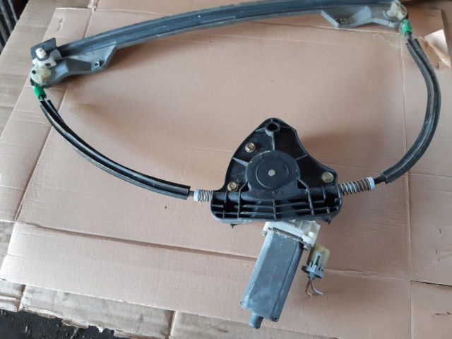 bontott RENAULT CLIO II Bal első Ablakemelő Szerkezet (Elektromos)