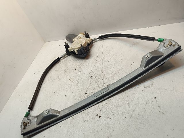 bontott RENAULT CLIO II Bal első Ablakemelő Szerkezet (Elektromos)