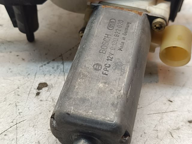 bontott RENAULT CLIO II Bal első Ablakemelő Szerkezet (Elektromos)