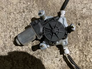 bontott RENAULT CLIO II Bal első Ablakemelő Szerkezet (Elektromos)