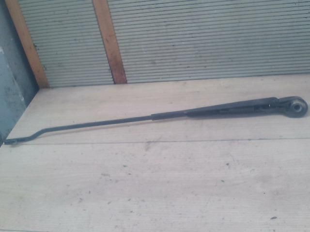 bontott RENAULT CLIO II Bal első Ablaktörlő Kar