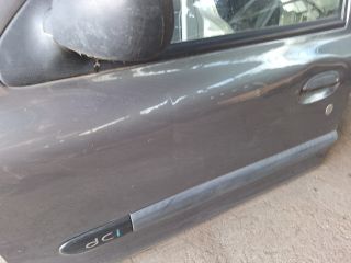 bontott RENAULT CLIO II Bal első Ajtó (Részeivel)