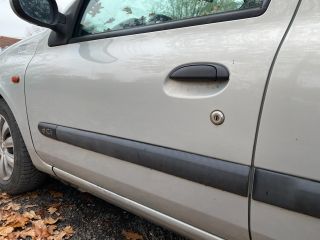 bontott RENAULT CLIO II Bal első Ajtó (Üres lemez)