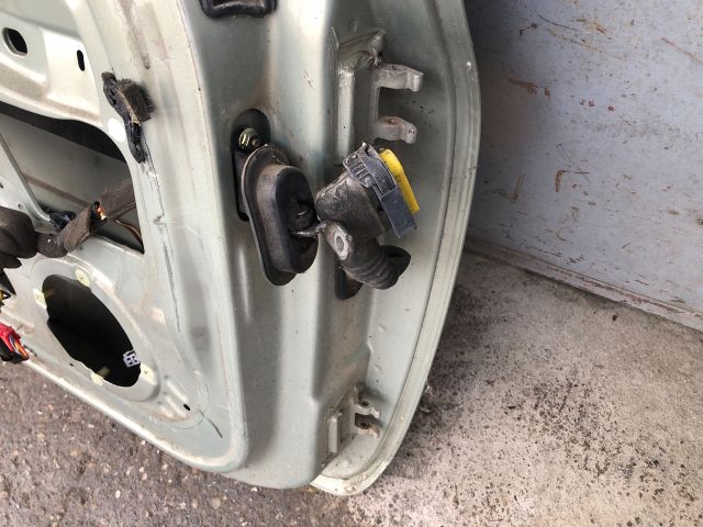 bontott RENAULT CLIO II Bal első Ajtó (Üres lemez)