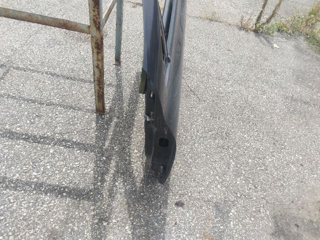 bontott RENAULT CLIO II Bal első Ajtó (Üres lemez)