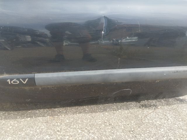 bontott RENAULT CLIO II Bal első Ajtó (Üres lemez)