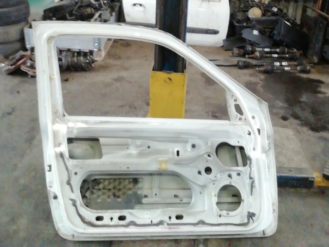 bontott RENAULT CLIO II Bal első Ajtó (Üres lemez)