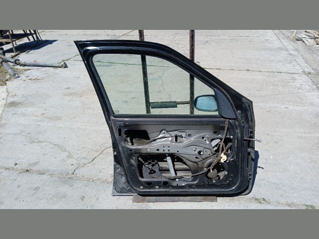 bontott RENAULT CLIO II Bal első Ajtó (Üres lemez)