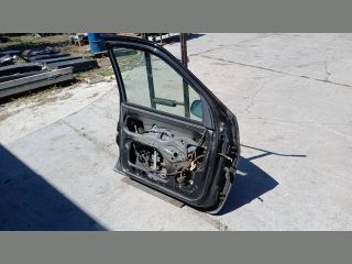 bontott RENAULT CLIO II Bal első Ajtó (Üres lemez)