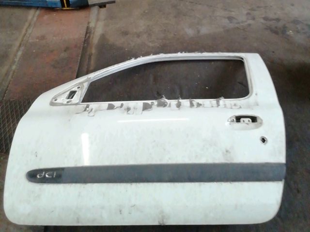 bontott RENAULT CLIO II Bal első Ajtó (Üres lemez)