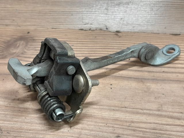 bontott RENAULT CLIO II Bal első Ajtóhatároló