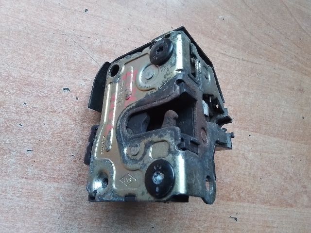 bontott RENAULT CLIO II Bal első Ajtózár