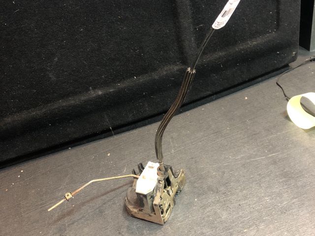 bontott RENAULT CLIO II Bal első Ajtózár