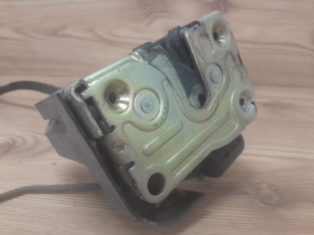 bontott RENAULT CLIO II Bal első Ajtózár