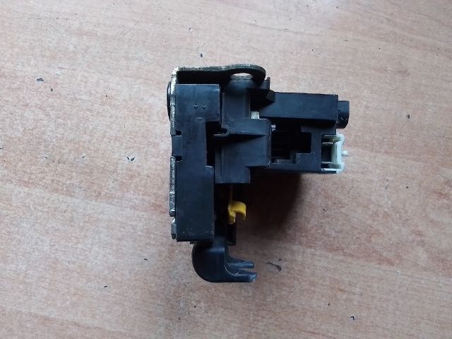 bontott RENAULT CLIO II Bal első Ajtózár