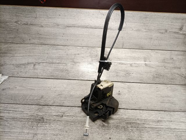 bontott RENAULT CLIO II Bal első Ajtózár