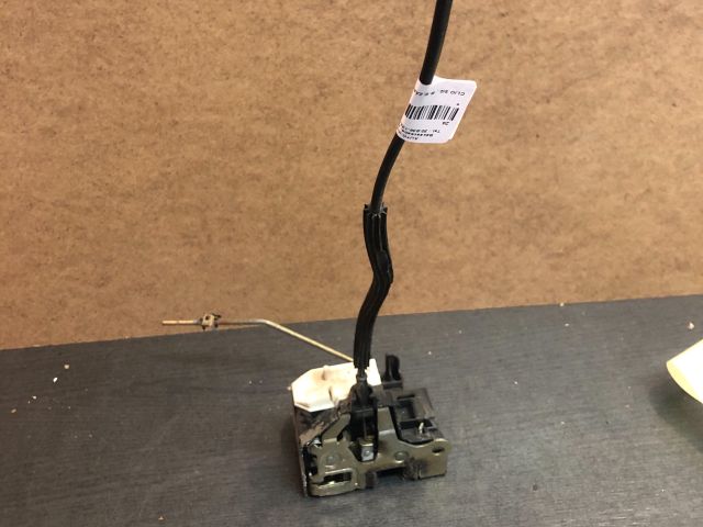 bontott RENAULT CLIO II Bal első Ajtózár