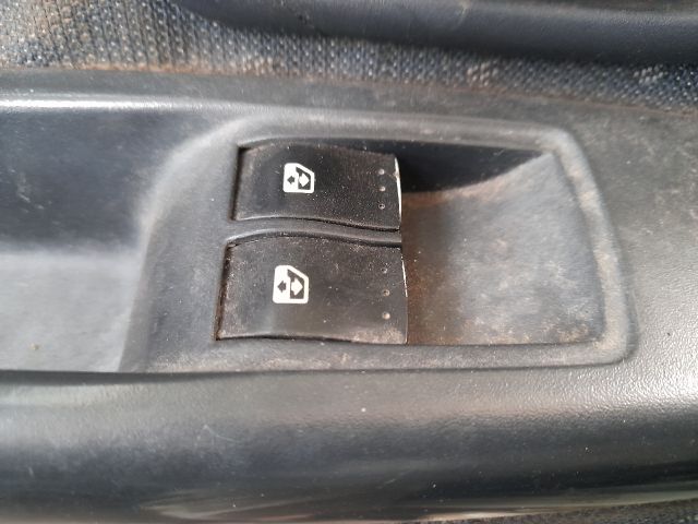 bontott RENAULT CLIO II Bal első Belső Kilincs