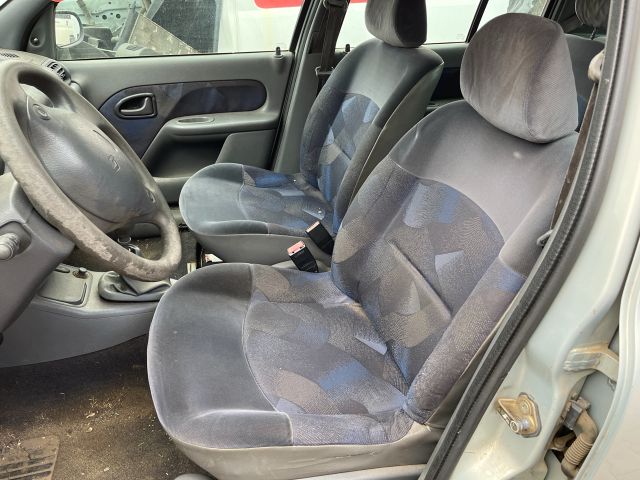 bontott RENAULT CLIO II Bal első Biztonsági Öv