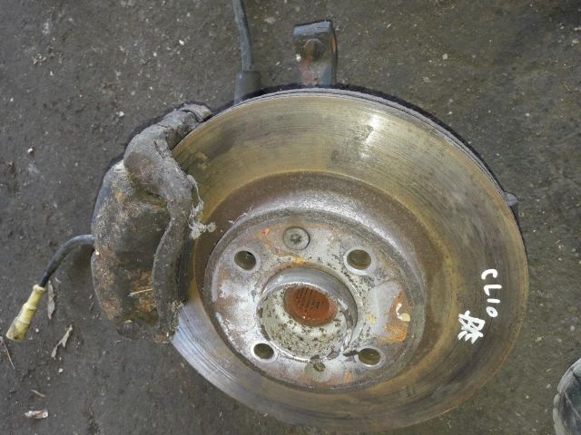 bontott RENAULT CLIO II Bal első Csonkállvány Kerékaggyal