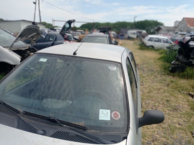 bontott RENAULT CLIO II Bal első Lökhárító Vakborítás