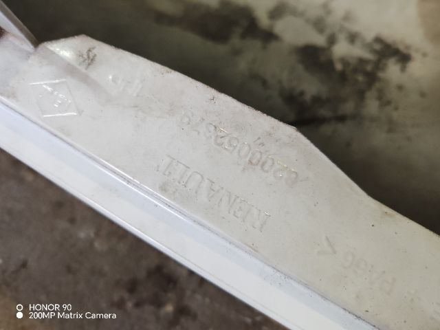 bontott RENAULT CLIO II Bal első Sárvédő