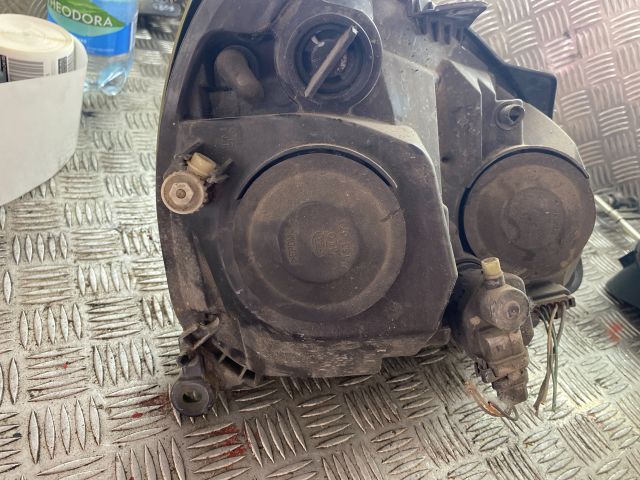 bontott RENAULT CLIO II Bal Fényszóró