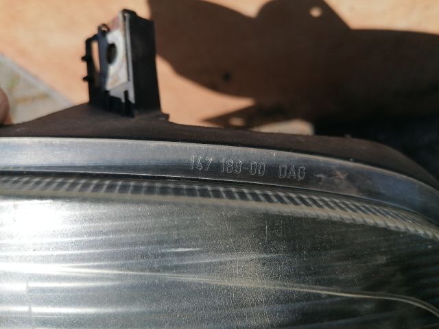 bontott RENAULT CLIO II Bal Fényszóró