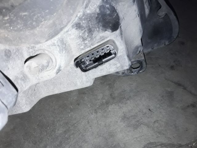 bontott RENAULT CLIO II Bal Fényszóró